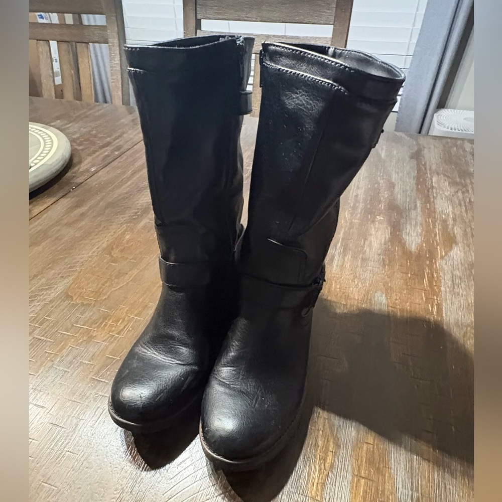 Women’s boots